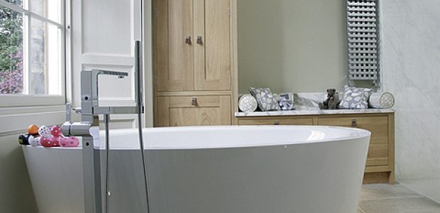 bathroom bathroom